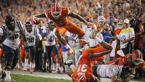 Florida is winning again thanks to dominant defense led by cornerback Vernon Hargreaves III